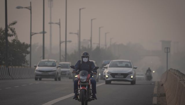 AAP accuses BJP of inciting people to burst firecrackers; BJP slams AAP, I.N.D.I alliance for targeting Hindus & Diwali AAP accuses BJP of inciting people to burst firecrackers; BJP slams AAP, I.N.D.I alliance for targeting Hindus & Diwali