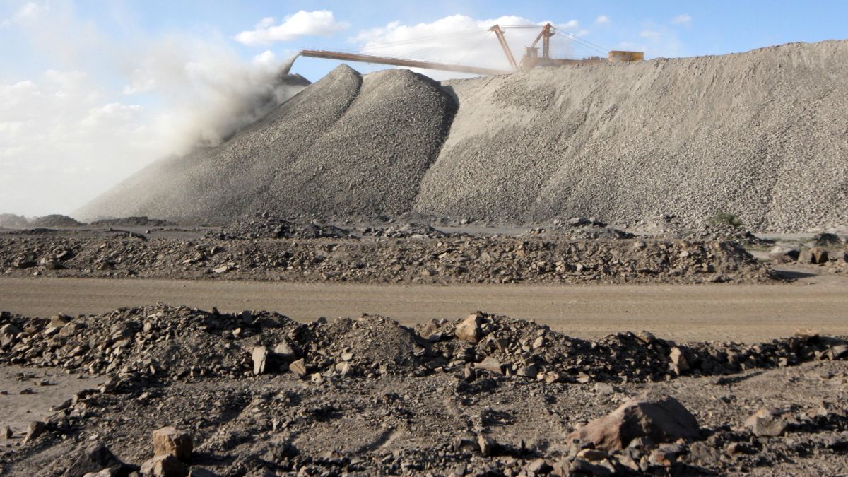 A mining machine is seen at the Bayan Obo mine containing rare earth minerals, in Inner Mongolia, China. File photo/Reuters A mining machine is seen at the Bayan Obo mine containing rare earth minerals, in Inner Mongolia, China. File photo/Reuters
